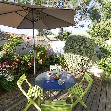 Hébergement de vacances 350m De La - Maison Pour 6 *